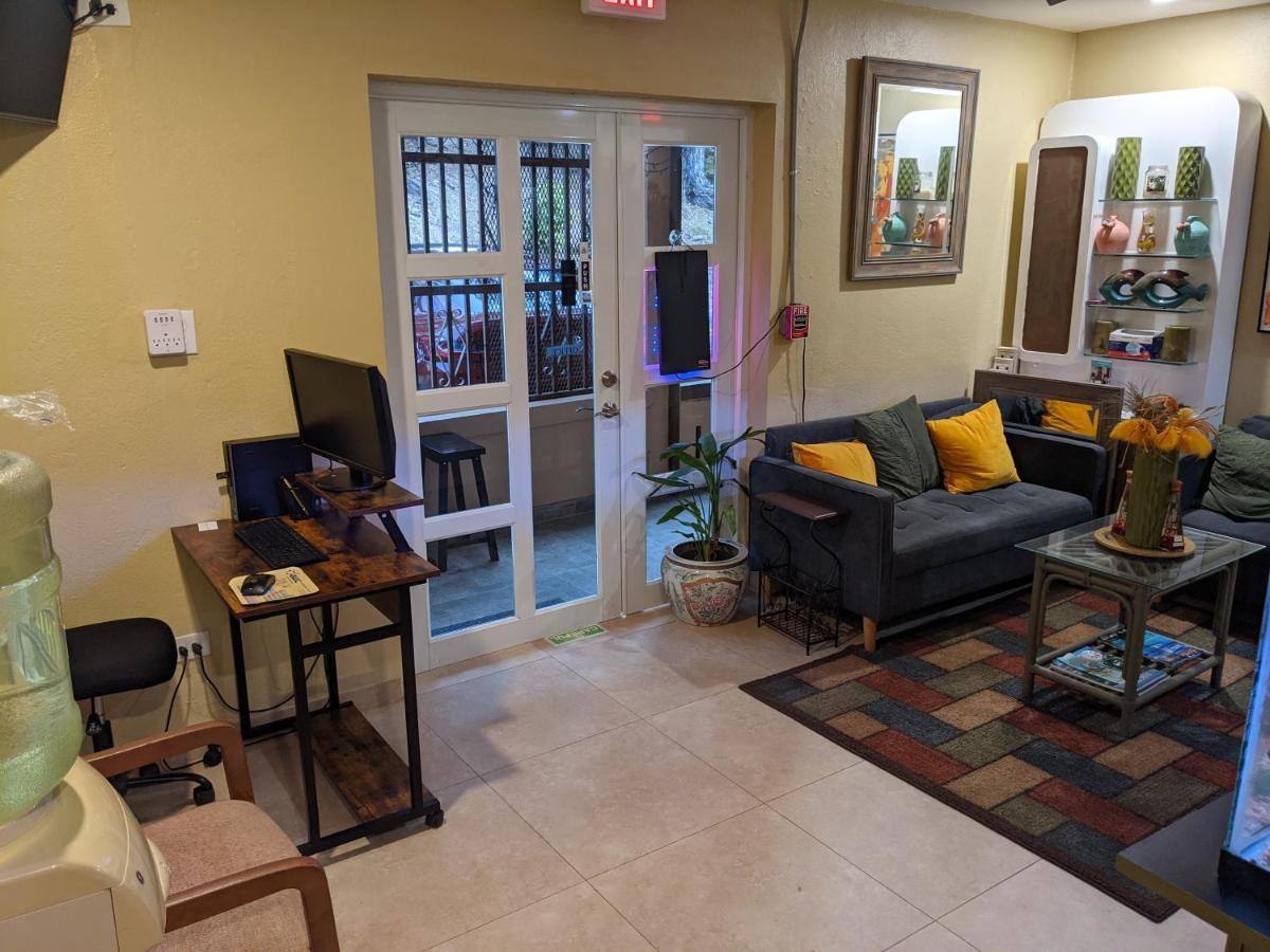 Midtown Guest House Charlotte Amalie Zewnętrze zdjęcie